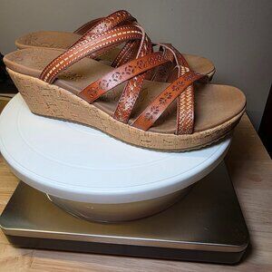 Skechers Luxe Foam Strappy Wedge Platform Sandals Women's Size 8.5